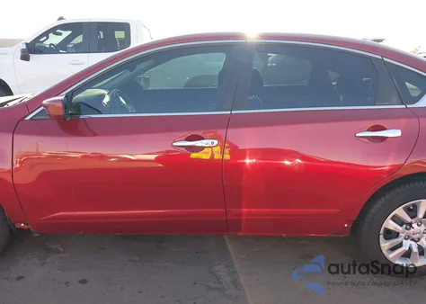 2013 Nissan Altima 2.5 S из США, поврежденный, VIN 1N4AL3AP5DN586170